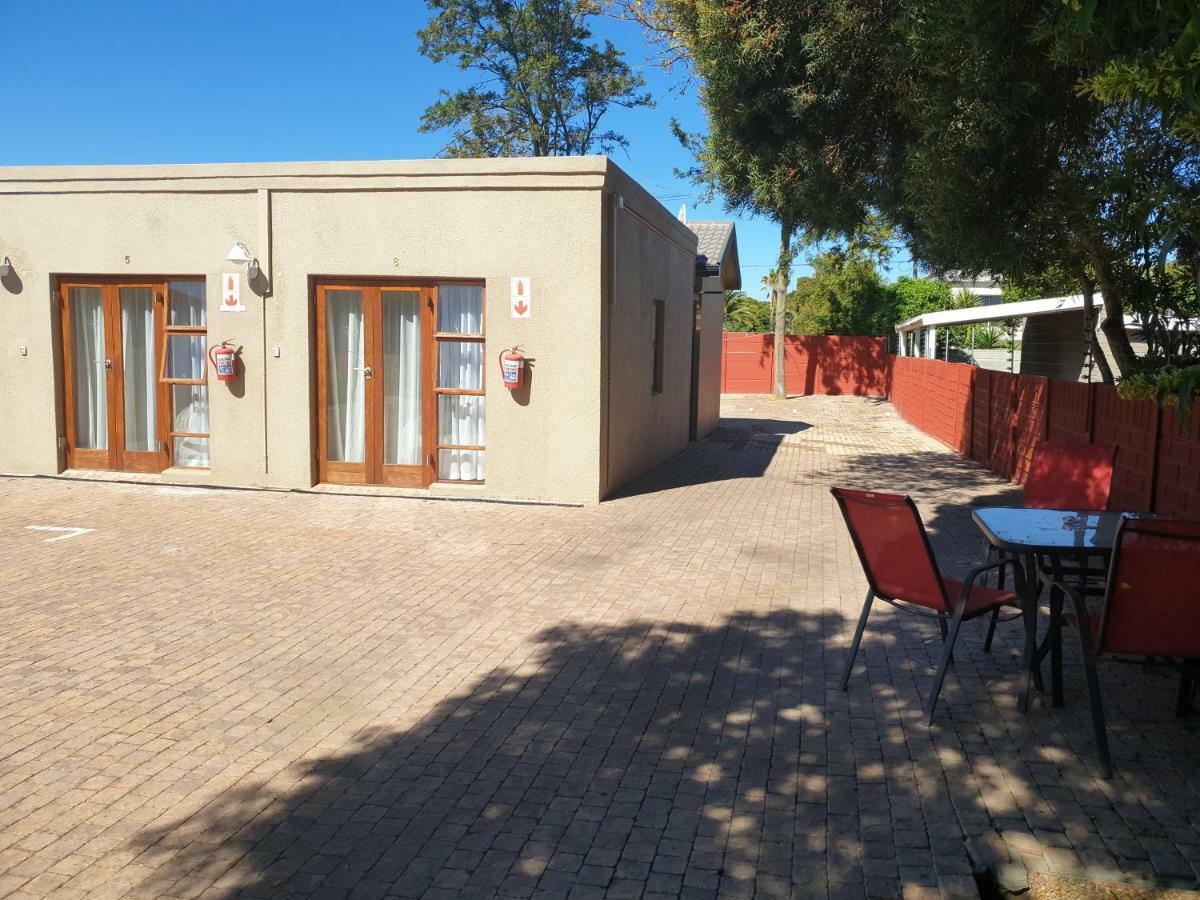 Dilisca Guesthouse دوربانفيل المظهر الخارجي الصورة